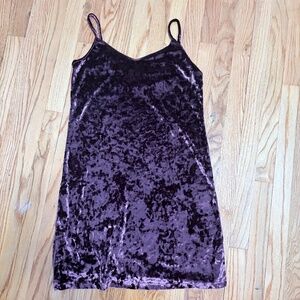 Dark burgundy/red velvet slip dress